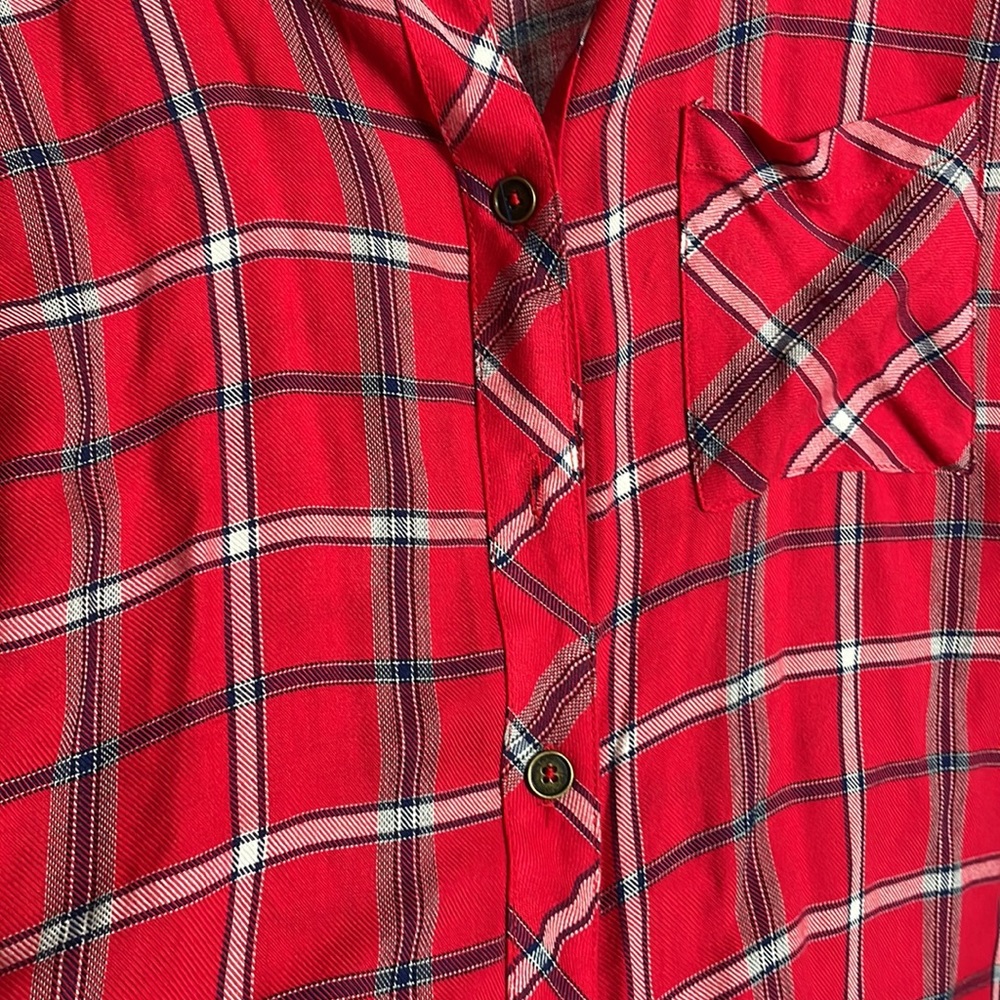 Red flannel - Picture 3 of 3
